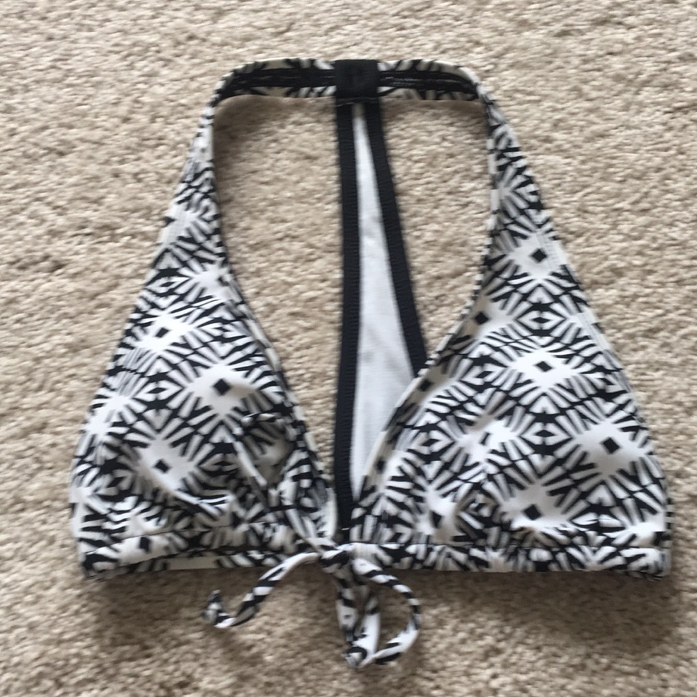 Old navy bikini top geometric pattern (s)